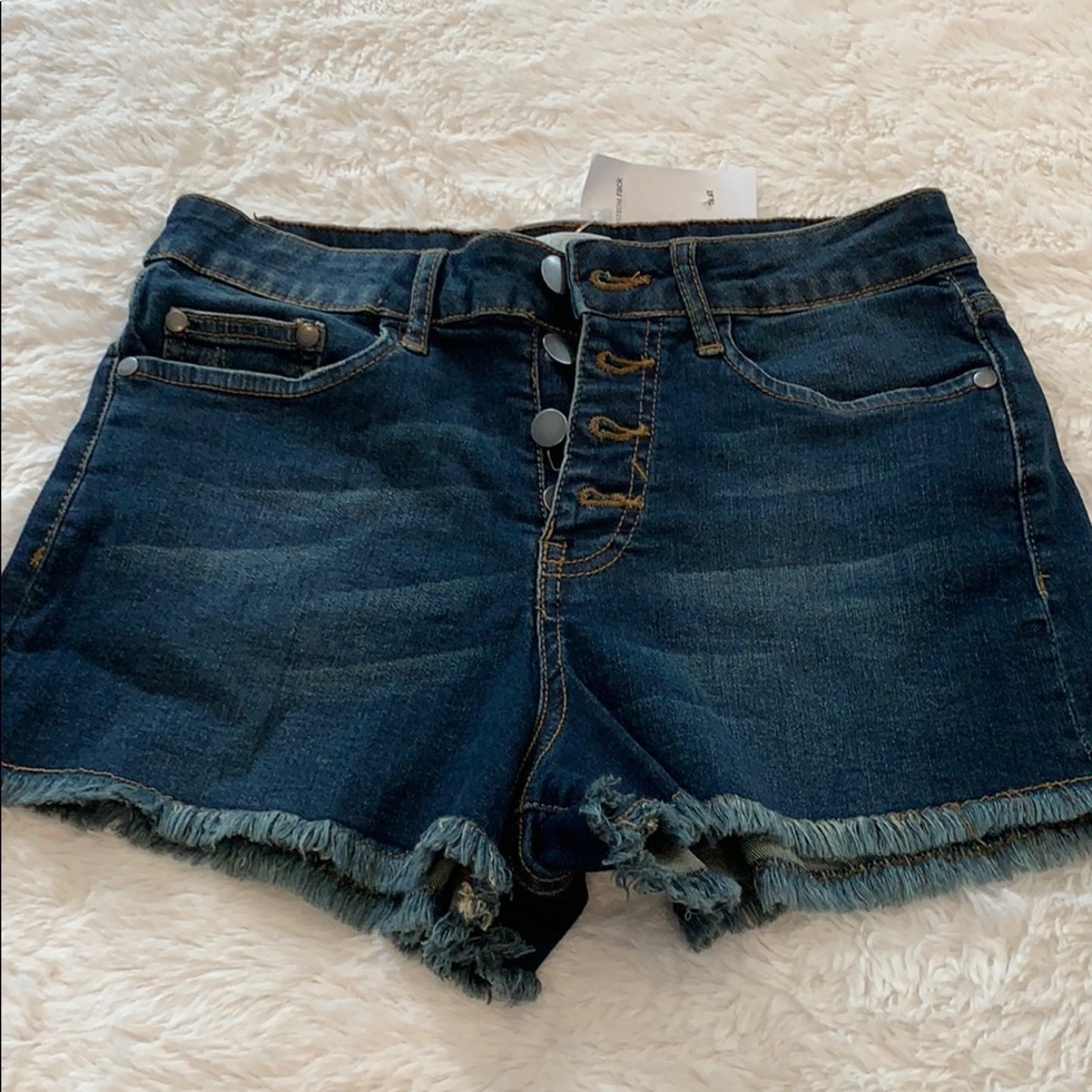NWT Abound button fly shorts